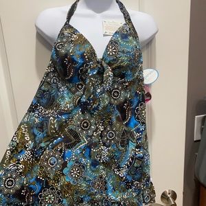 Fit4u NWT. Halter tankini sz14